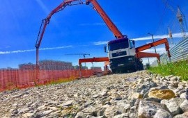Автобетононасос аренда, услуги бетононасоса.