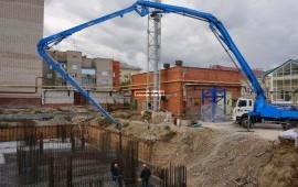 Автобетононасос аренда, услуги бетононасоса.