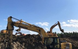 Гусеничный экскаватор "Komatsu PC220-8"