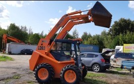 Аренда мини погрузчика. Паллетные вилы, щетка