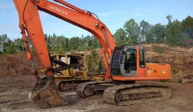 Гидравлический экскаватор HITACHI ZX230LC аренда в Липецке