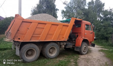 Щебень, песок, грунт, торф, навоз.