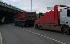 Грузовой эвакуатор