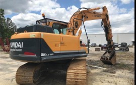 Гусеничный JCB. Аренда экскаватора.