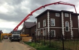 Аренда автобетононасоса. Услуги бетононасос.
