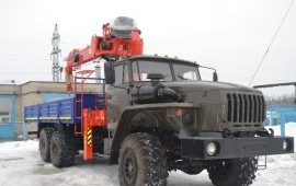 Услуги манипулятора на базе урал в Североуральске