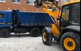 Уборка и вывоз снега с погрузкой.