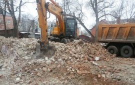 Услуги Самосвалов. Песок, щебень, грунт.