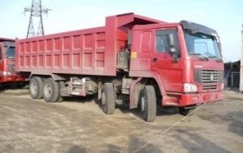 Услуги самосвала. Доставка песок, щебень.