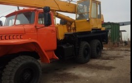 Предлагаю автокран вездеход Урал