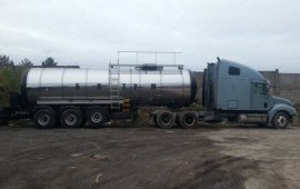 Перевозка мазутовозом Fredliner с прицепом