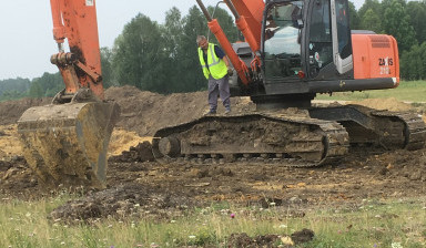 Окажем услуги спецтехники. Экскаваторов. Самосвал в Миассе