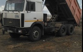 Аренда самосвала. Доставка сыпучих материалов.