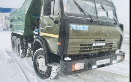Грузоперевозки. Доставка материалов. Самосвал.