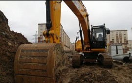 Аренда гусеничного габаритного экскаватора JCB205