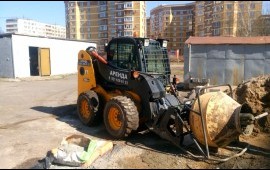 Аренда минипогрузчика JCB. Вилы, ямобур, щетка 190