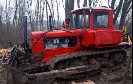Бульдозер габаритные ДТ-75 в аренду.