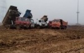 Самосвал 6×6. Щебень. Песок.