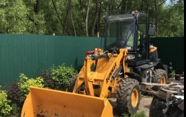 Услуги компактного фронтального погрузчика