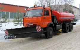 Поливомоечная машина услуги. Уборка территории.