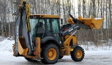 Экскаватор-погрузчик John Deere 325К 2012 г.в.