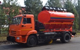 КДМ Поливомоечная уборочная дорожная машина