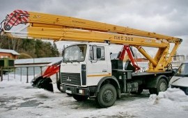 Аренда автовышка. Чистка крыш. Мойка фасада, окон.