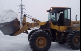 Услуги 2 кубового погрузчика