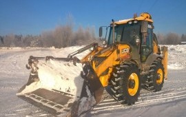 Аренда экскаватора-погрузчика в Рыбинске и районе