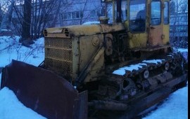 Заказ бульдозера в аренду. Планировка.