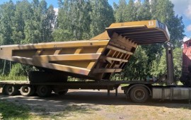 Грузоперевозки. Грузовая открытая площадка.