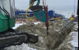 Гидромолот на базе полноповоротного экскаватора.