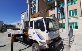 Манипулятор автовышка. Перевозка, подем грузов.