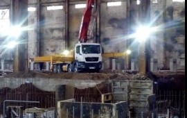 Бетон с доставкой. Услуги спецтехники.
