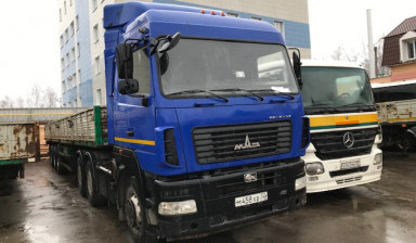 Аренда тягач МАЗ с бортовым полуприцепом без тента в Брянске