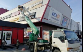 Услуги автовышки 22 метра. Подъемные работы.