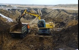 Услуги экскаватора-погрузчика. Земляные работы. в Михайловске