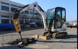 Аренда гидромолота. Демонтажные работы услуги. в Москве