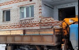 Манипулятор самосвал. Погрузка, перевозка грузов.