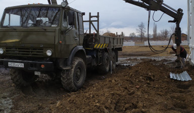 Ямобур. Буровая установка. Бурилка. Бурение.