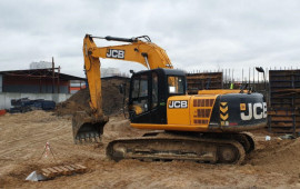 Аренда гусеничного экскаватора JCB