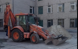 Аренда экскаватора- погрузчика. Услуги. Заказ.