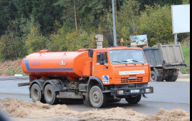 Поливомоечная машина аренда. Уборка дорог.