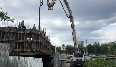 Автобетононасос услуги. Аренда бетононасос. в Уфе