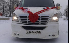 Лимузин напрокат. Автобусы аренда. Заказные.
