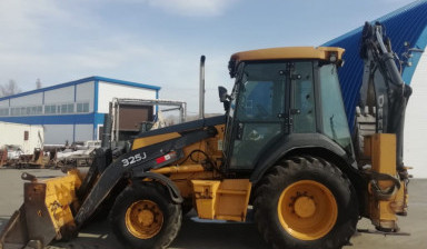 Экскаватор-погрузчик John Deere