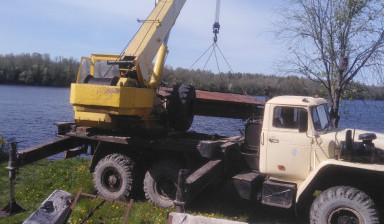 Автокран ural