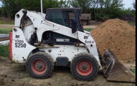 Аренда спецтехники услуги автокрана, минипогрузчик