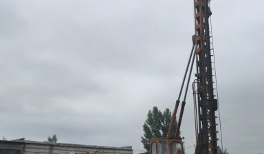 Услуги сваебоя БМ 811. Установка свай.