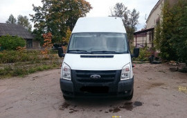 Грузовой Ford. Грузоперевозки услуги.